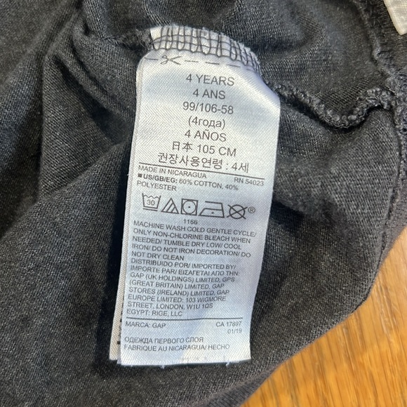 Lot of Two Gap Pocket Tees. Dark Gray and Light Blue - Picture 6 of 14